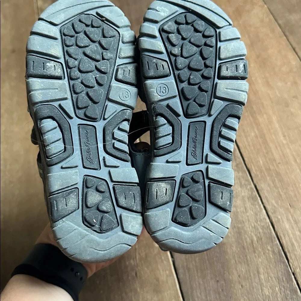 Eddie Bauer Boys sandals size 13